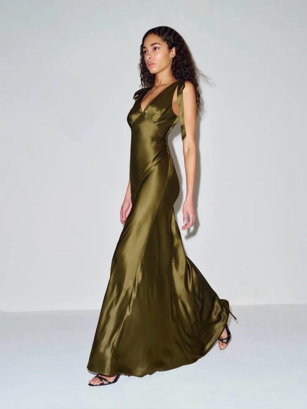 REFORMATION Pernille Dress in Moss Green L